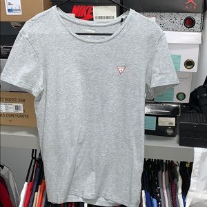Guess logo t shirt size small